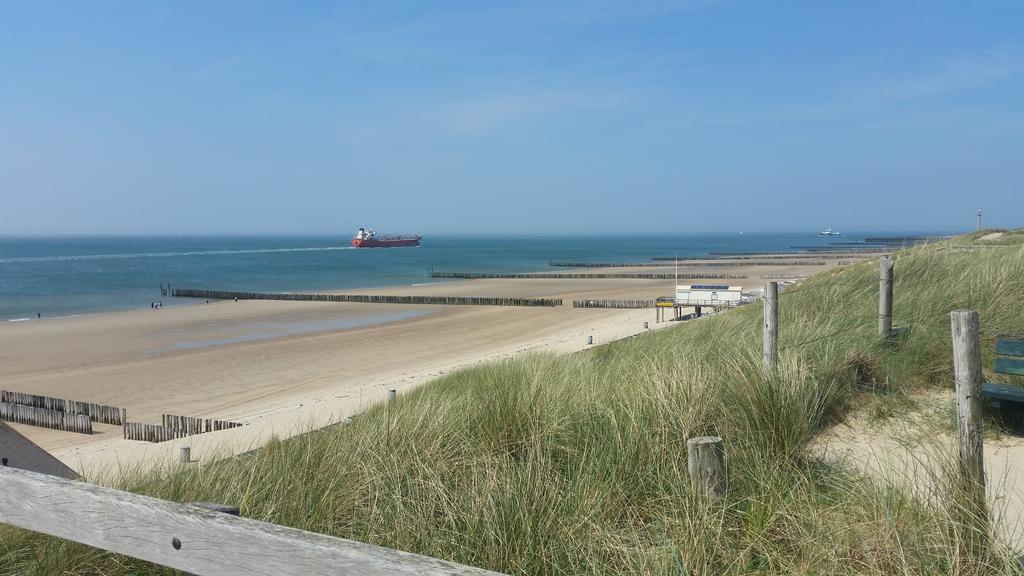 Branding Bed By The Sea Appartement Westkapelle Buitenkant foto