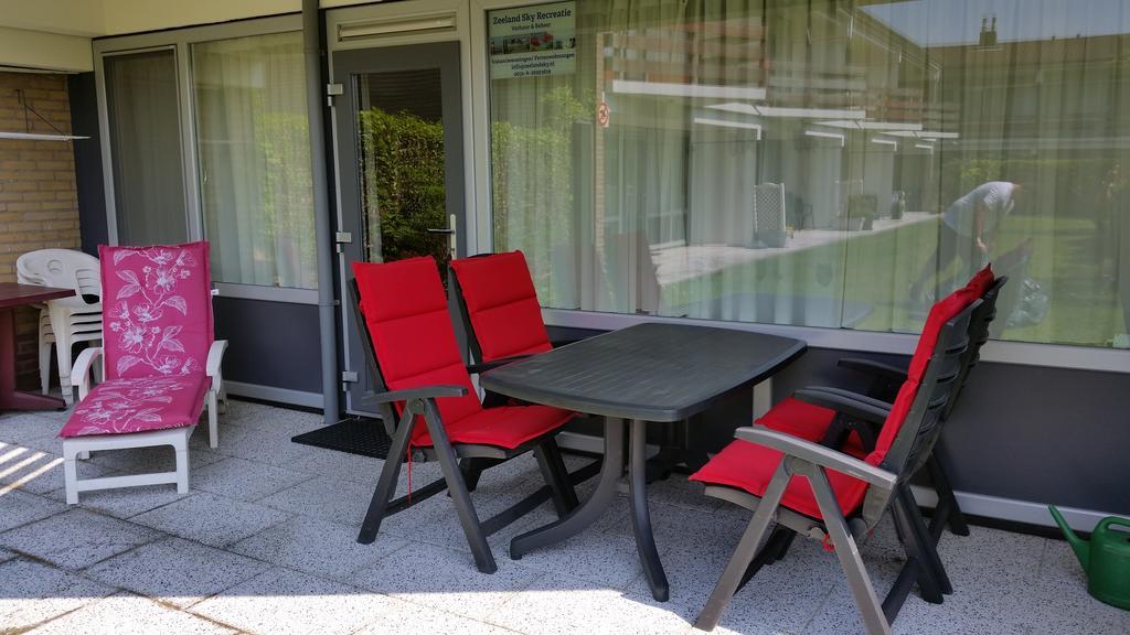 Branding Bed By The Sea Appartement Westkapelle Buitenkant foto